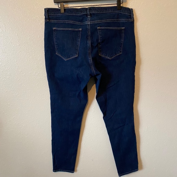 Gap True Skinny Ankle Jeans - Picture 4 of 5